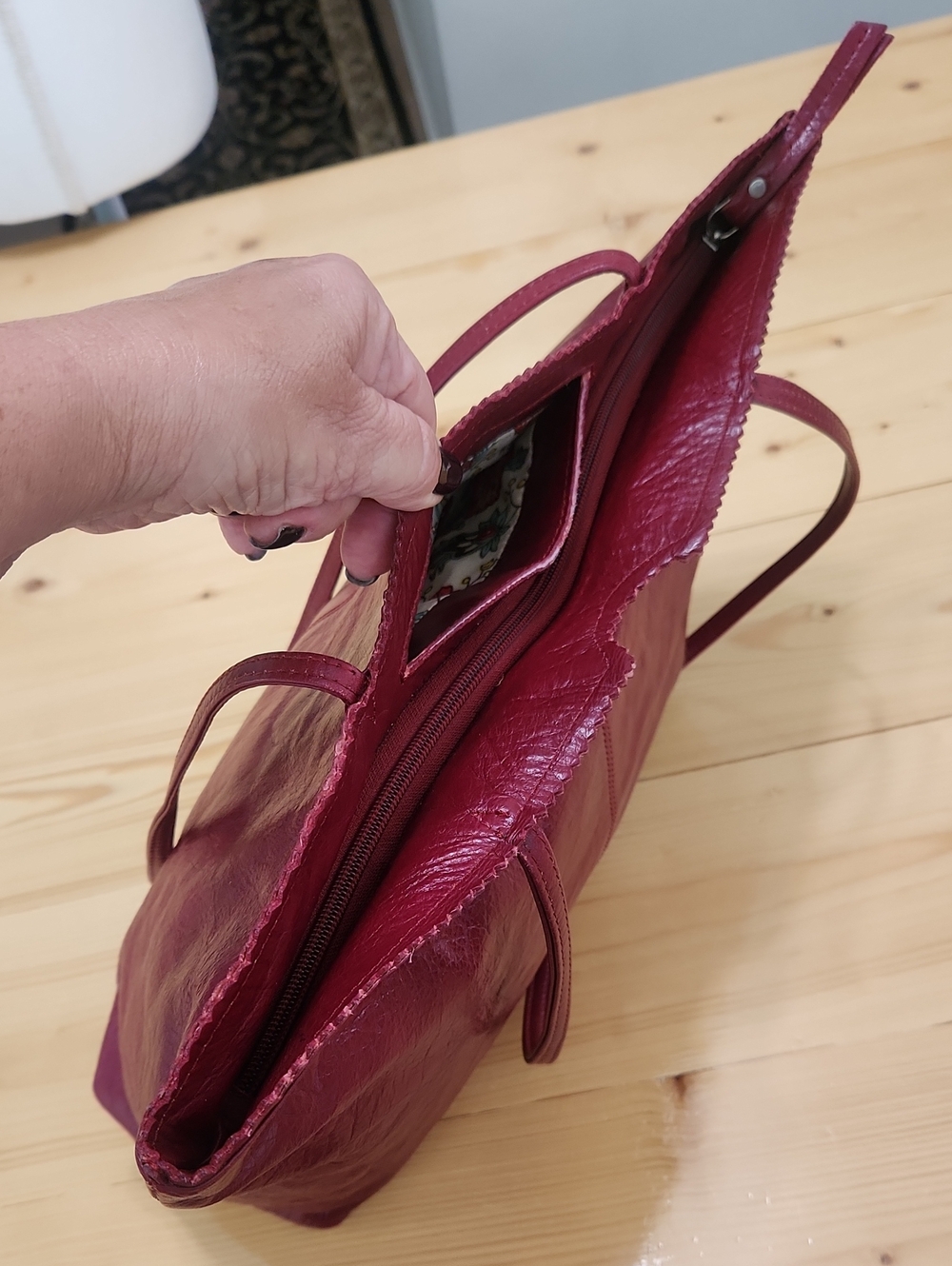 Latico Leathers Brigitte Red Full Grain Leather Scalloped Shoulder Tote Bag - Picture 5 of 16
